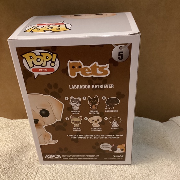 Funko Pop! Pets LABRADOR RETRIEVER NEW Hard To Find - Picture 3 of 6
